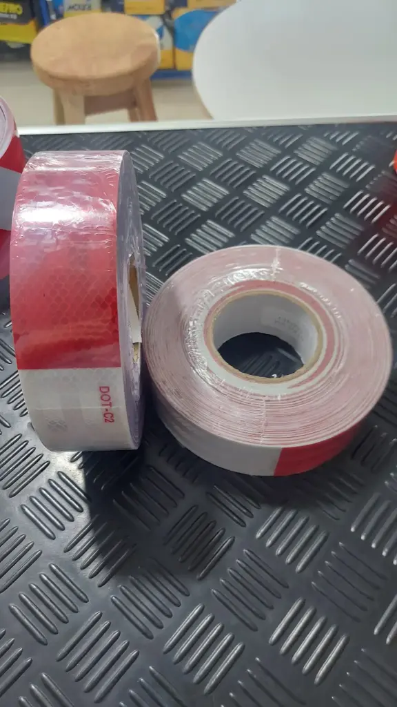 CINTA REFLECTIVA X 5 CM X 45 MTS  X ROLLO